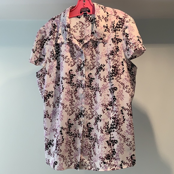 Reitmans short-sleeved blouse - Picture 2 of 3